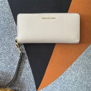 Pink Michael Kors large Continental Wallet